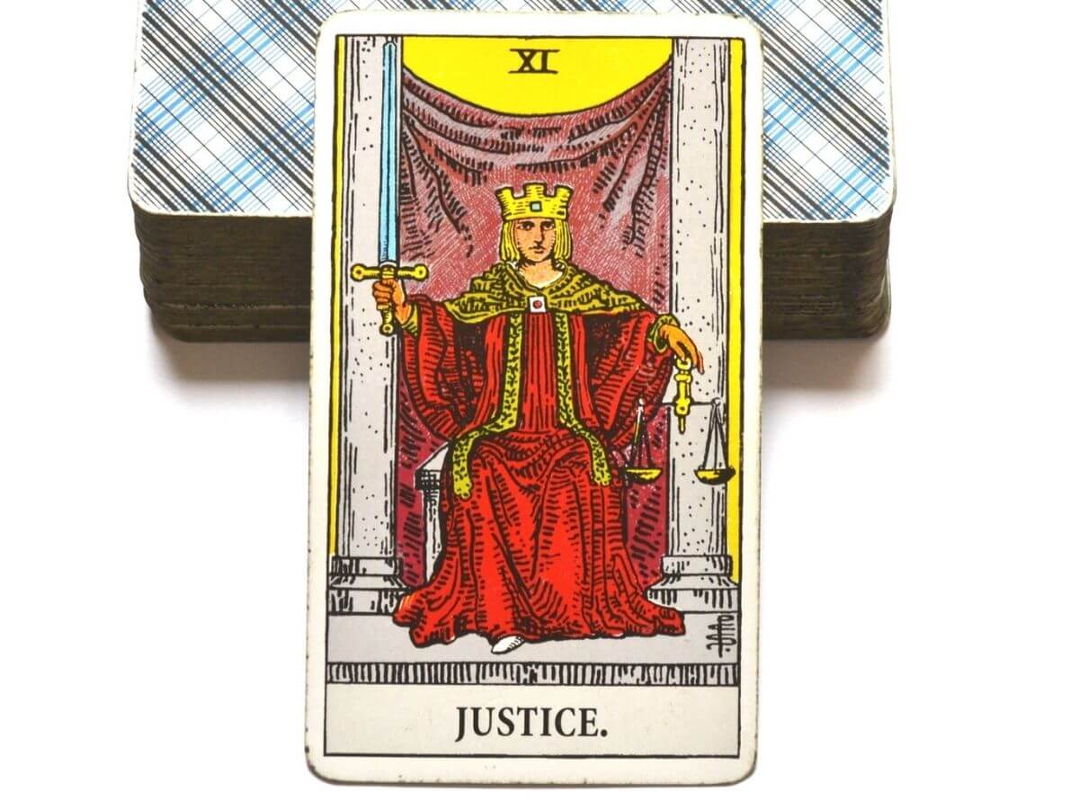 What is death and justice tarot (Easy guide to understanding these powerful cards)