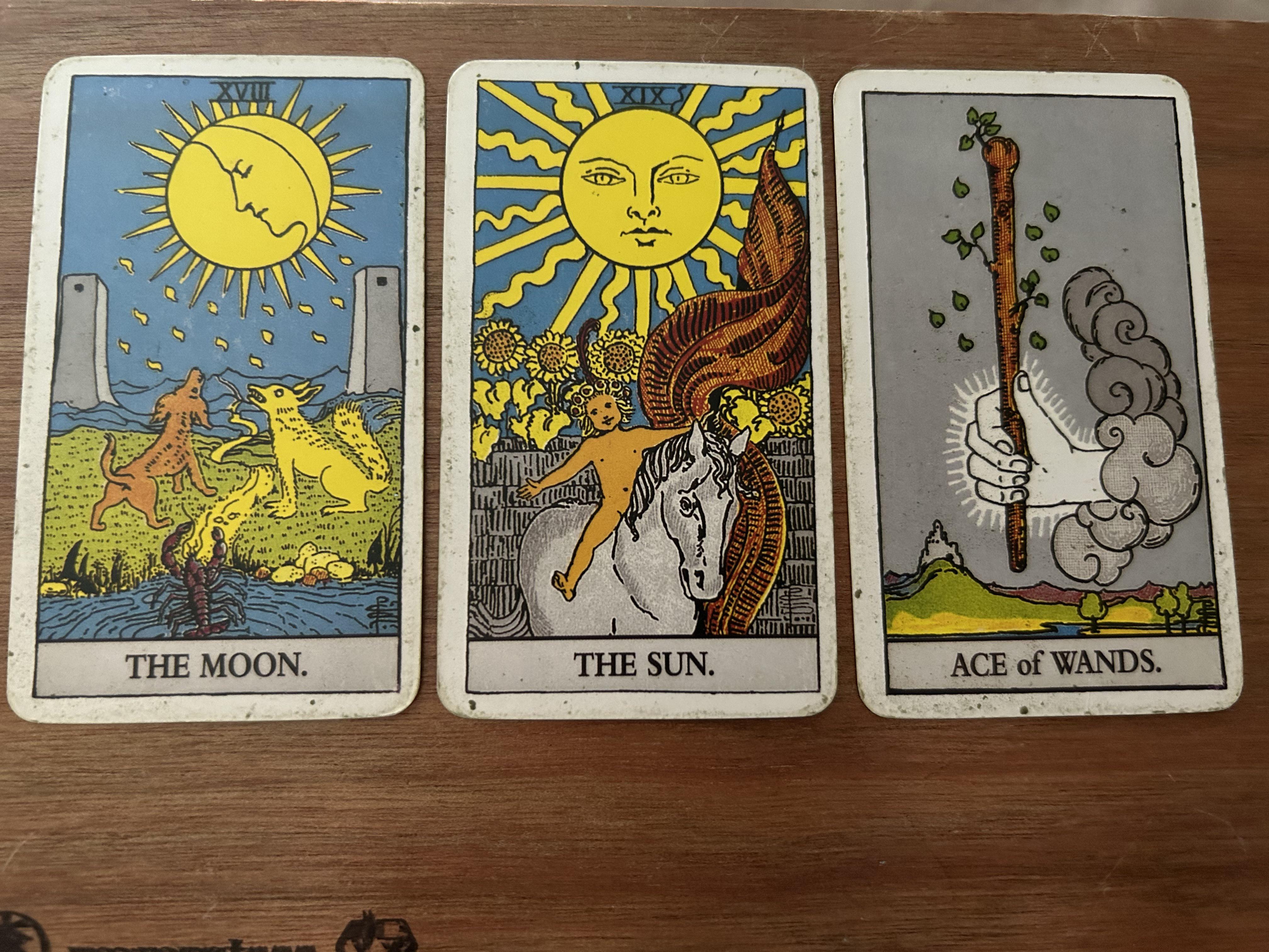 What Do The Sun and The Moon Tarot Cards Mean? Find Out Here!